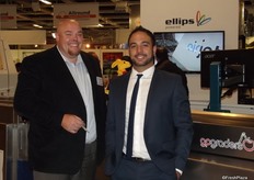 Tim Stack and Francesco Brancato show the AirJet sorter from GP Graders.