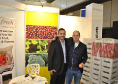 Scott Morton and Jan van der Mey from Peakfresh promoting the Peakfresh solutions for extending the shelf life.