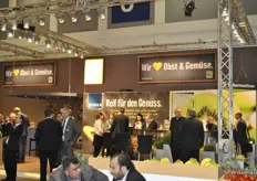 Overview of Edeka's stand.