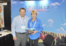 Steven Shearer and colleague from Castle Rock Vineyards promoting the Californian grapes