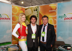 Deidre Rogers, Mauricio and Gaston Urbina (AGROPACKERS)