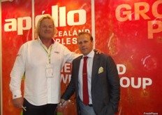 Ross Beaton from Apollo Foods Ltd with Anthony Pitoscia from Bamford Produce, US. Ross brought along his range of juices to Hong Kong, apple & pear, apple & gold kiwi and apple & feijoa.