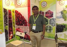 Laxman Savalkar from Seven Star Fruits.