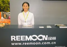 Ms. Zhusan for Reemoon Sorting Equipment, specialized in developing, manufacturing and supplying postharvest equipment and solutions for fruit and vegetables, including sorting, washer, dryer, waxing machine and other accessory equipment.