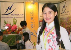 Ms. Lisa for Viet Hi, another dragon fruit exporter from Vietnam present at AFL