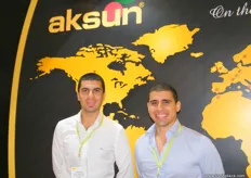 Are they brothers??! Junior Sales Representative Yigit Aslan with Marketing Manager of Aksun Tarimsal Ürünler, Akin Söyleyen