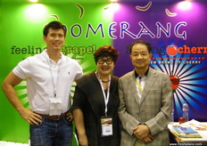 Boomerang´s Max Hinchman of Sales / Procurement and Janet Yeung of Export Sales with Danny Y.C. Yip -Hongkong / California