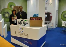 martina de Tomi and Ali Abdel Mohsen representing the European Fruit Group.