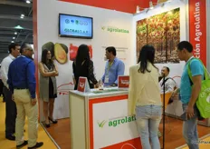 Many visitors checking out the Agrolatina stand, also from Peru.