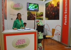 Luciana Valcarcel Cosio, Sacramento Grapes from Peru.