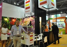 Joaquín Gómez presenting Apoexpa from Spain.