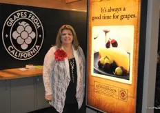 Susan Day from the California Table Grape Commission. 63% of the crop is shipped after October, so there is a lot of promotion for Christmas and New year in Asia, Central America, Mexico and Halloween for New Zealand.