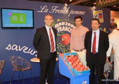Blue Whale-colleagues presenting the French apples. Left Pascal Marrocq and right Germain Roc.