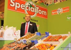 Jean Paul Nuijten just started SpecialTom, with focus on tomatenspecialties. He started also a joint venture with the Maroccan cooperation, under the name Marexport.