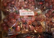 Organic grapes, all in large packaging