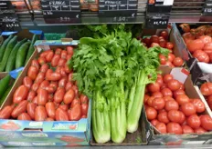Tomatoes left: 3.99 per kilo and right: 2.55 per kilo. You can buy the celery for 1.60.