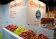 Discover From Europe, apples with two colours
