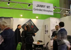 Janny MT controlled atmosphere bins.