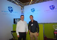 Tom Wessels and Marcel Menkveld of FTNON at a new stand with a new look (without machines, unfortunately).