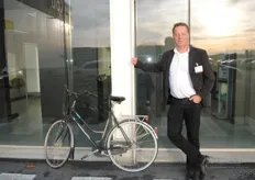 Jan Evert, probably the only exhibitor coming to the fair on his bicycle. Very sustainable!