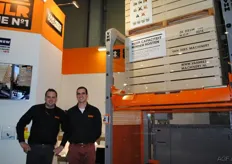 Rik and Bas van Hees of Van Hees Machinery. There was much interest in the BoxFil, which makes it possible to stack, fill, empty and rotate fully automatically. It is an all-round machine for year round usage. The machine itself can be put together by four modules and options.