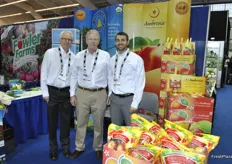 Steve Lutz, Scott McDougall and Joel Hewitt from CMI. They promote the Amborsia and Daisy Girl (organic). They are the only Ambosia producer in the United States. It is a sweet, bit acid and crunchy apple. There are even consumers who sometimes email them to give their feedback.
