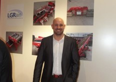 Charlie Rich was on hand as usual at Tong Peal to tell visitors about the company's new control system for complete lines. The new system reduces Health and Safety problems as well as saving power.