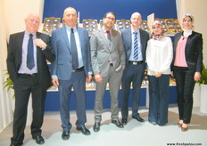 Supply Chain Manager Jean César Leostic of African Blue (Morocco) with Bob (Total Produce - left); General Manager Avi (2nd); Finance Director Ali (3rd) with Nadia and Fadwa. African Blue is dedicated in exporting blueberries.. grow, pack and export in many countries around the world. It is a joint venture between 3 leaders in their sectors of operation: Berry Exchange - Agrogailes - Total Berry