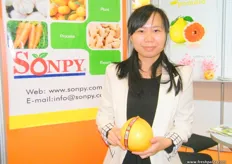 Sales Manager Sunny Chan of Xiamen Sonpy Import and Export; Sonpy has 20 years experience in planting and processing pomelo with 210 acres honey pomelo orchards passing Global GAP certification and guarantee excellent quality products through implementing of strict QC system.