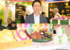 Nattapon Suewatanakul of Siam Fresh (Thailand), a service-oriented Thai fresh fruits and vegetables exporter company and proud to present the highest quality products from Thailand