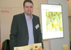 Vladimir Kostandinovic of Krusik(Macedonia); founded in 2006 and has a 22 HA orchard growing pear, apple and plums. In 2002, Krusik began storing fruits in its own ULO Cooling storage with a capacaity of 600 tons.