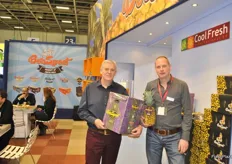 Nic Jooste and Mario Goede from Coolfresh International introduce their new packaging and variety of the Bonsweet Diamanté pineapple.