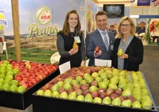 Lynsey Kennedy, Kevin Moffitt and Brigitte Hörster from USA Pears promoting pears international
