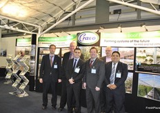 Sergio Montesinos Fuster, Richard Vollebregt, Yosun Cangiz, Benjamin Martin, Robert Rouhof and Carlos Ruiz Mapula from Cravo Equipment. They just opened a Demonstration and Education greenhouse in Mexico