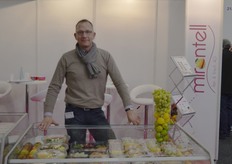 Chairman Holger Schulze of Mirontell Fein & Frisch AG presented his fresh fruit salads and fruit products at the Fruit Logistica 2015.