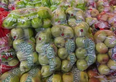 The value for money apples are all bagged and under the Tru-Cape brand.