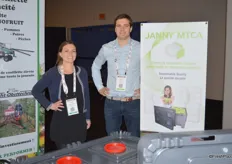 Proudly promoting controlled atmosphere modules: Helene Hourcastagnou and Vincent Nicoletis with Janny MTCA