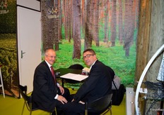 Jean Paul Lagarrigue and Carmelo Martínez from CMV, Wooden sticks manufacturers for anti hail structures.