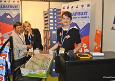 Dominique Monfraix from Albafruit shows their melons from Morocco