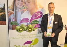 Jean-Baptiste Pinel from Prim’land is promoting their Nergi berry, a kiwiberry that is a vailable from September.