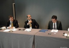 (From left to right) Panelists John Oxford, CEO of L&M and Jose Antonio Gomez, CEO of Camposol, along with speaker Julien Marcilly from Coface.