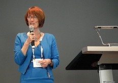 "Irenke Meekma from Bakker Univeg presenting "The New Consumer: Tech Trends & The Era of Mindful Consumption"."