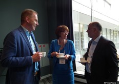 Ate Kalsbeek, Director of Halls B.V., Irenke Meekma from Bakker Univeg, and Dr. Leon Mol, Ahold Europe.