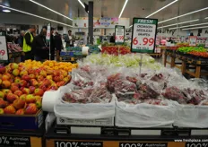 Crimson and white seedless grapes AUD 6.99 (Euro 5.00)