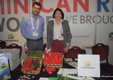 Geronimo Martinex Vela and Rosalia Vela de Martinez - Agromarvela. Their specialties are Habanero (red, orange, green and mixed), Mini Sweet, Mini Bell, Cherry Hot and Red Fresno peppers. The main markets are US, Canada and Europe.