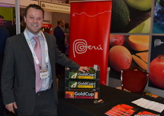 Rob Cullum - Pacific Produce with his Gold Cup Avocados.