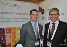 Craig Edwards and Simon Matthews from Agricoat. They have just started with marketing sliced apples with an extra flavour. So instead of buying just sliced apples, they will add flavours of for example banana or grapes to it. They only use natural fruit juices to add this flavour.
