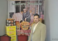 Carlos Quintanilla from Southern Produce Distributors promotes the Sweet potatoes from North Carolina
