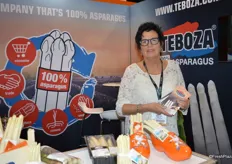 A true delicacy and not easy to get by in the US: white asparagus. Carien Oyer with Teboza knows how to prepare them.