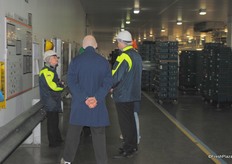 There is great communication among the staff, regular 'huddles' take place so that everyone know they and other need to do.